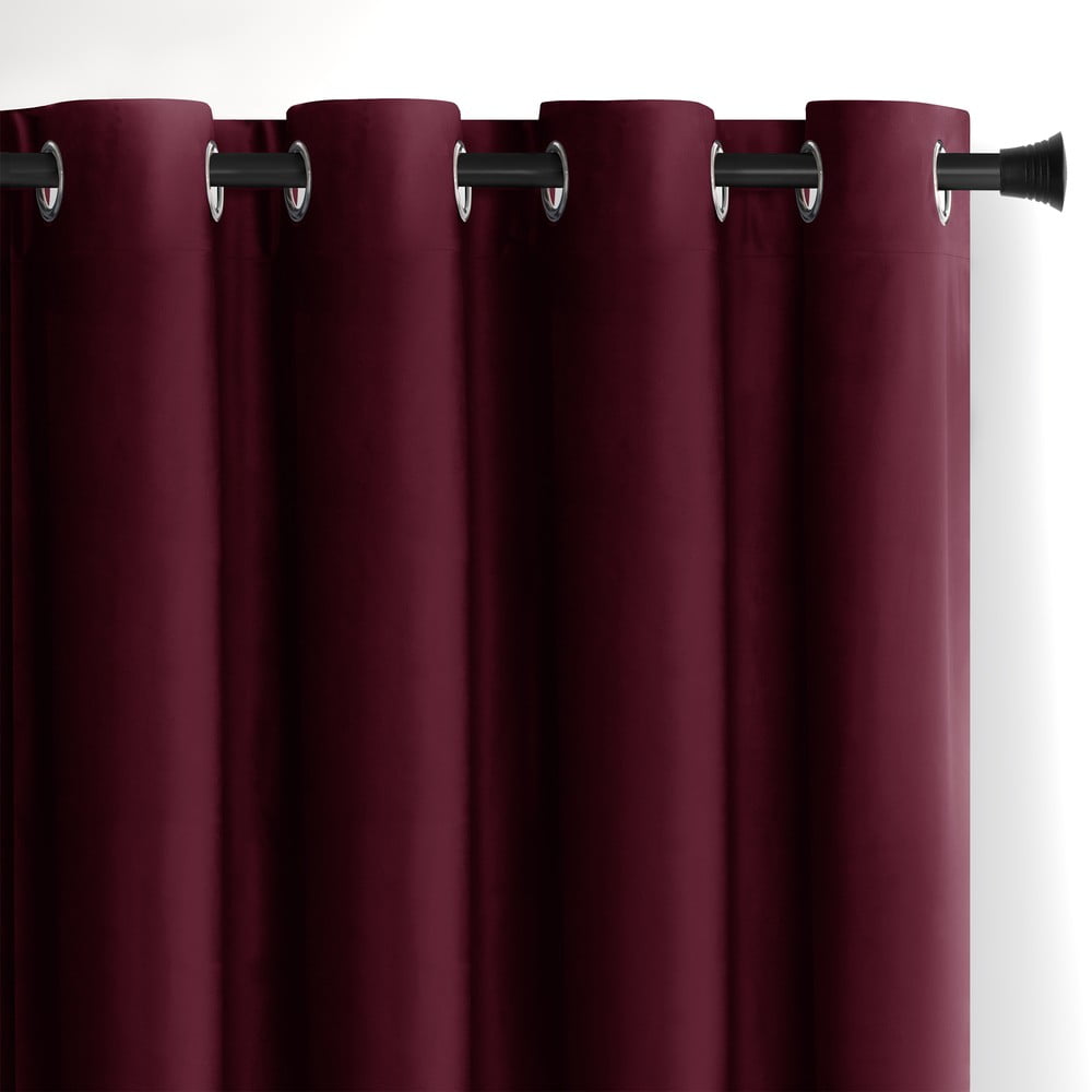 Borvörös bársony dimout (részleges sötétítő) függöny 140x245 cm Eyelets – Restilo