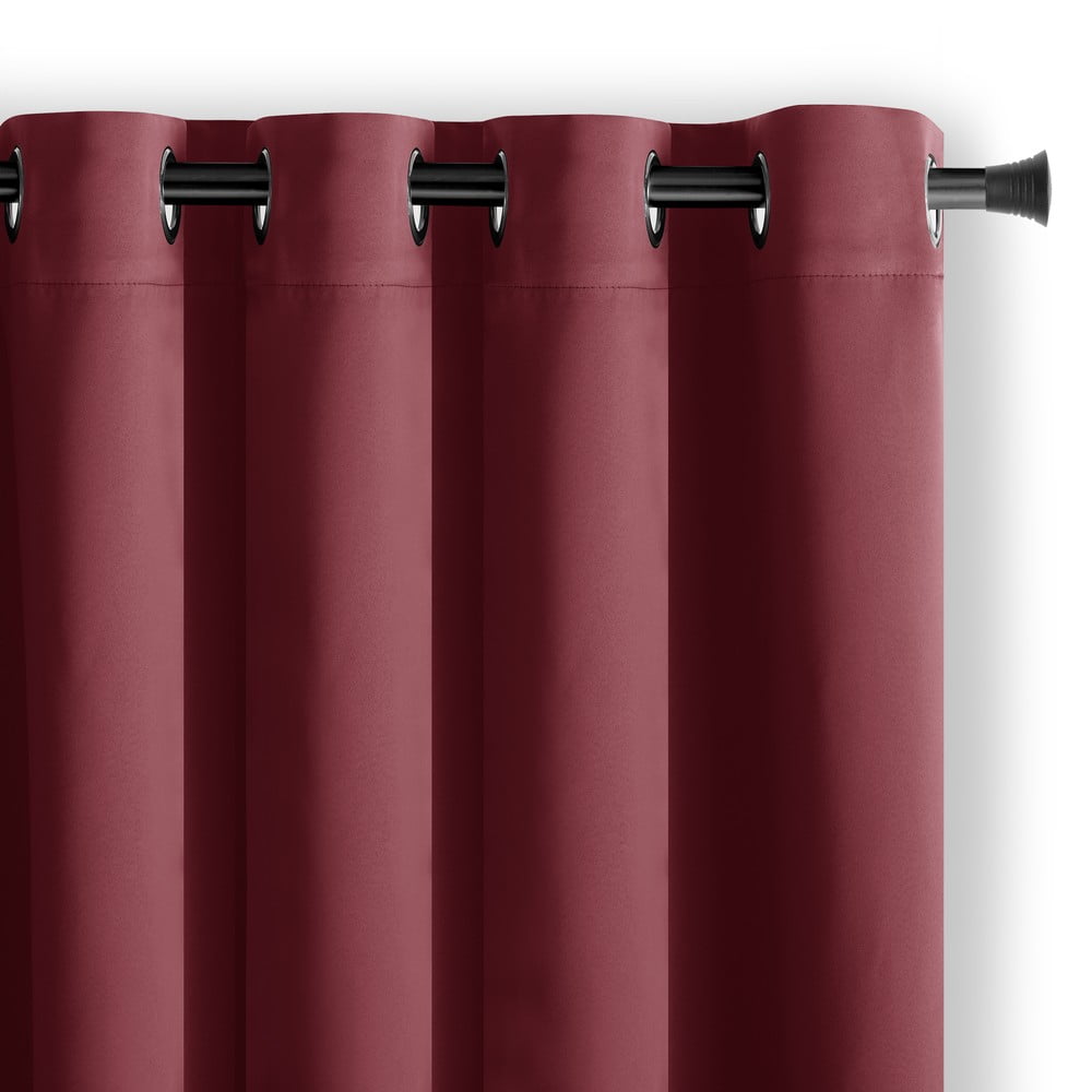 Borvörös sötétítő függöny 140x270 cm Eyelets – Restilo