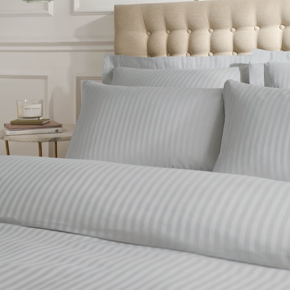 Damaszt párnahuzat szett 2 db-os 75x50 cm Satin Stripe – Catherine Lansfield