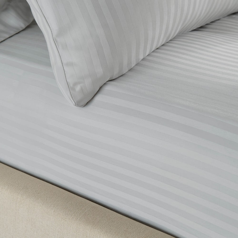 Szürke gumis damaszt lepedő 150x200 cm Satin Stripe – Catherine Lansfield